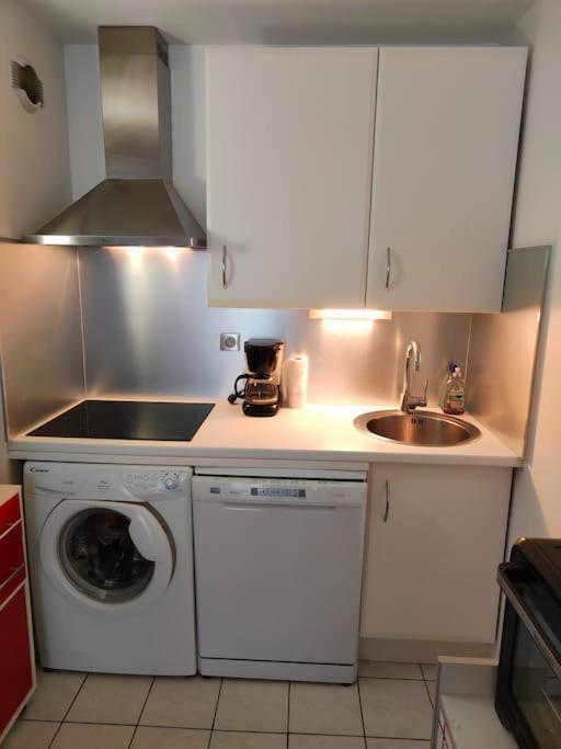 Appartement 2 Pieces Avec Une Grande Terrasse, 3 Etoiles, Wifi, Box Pour Vehicule Et Velos Les Sables-dʼOlonne Dış mekan fotoğraf