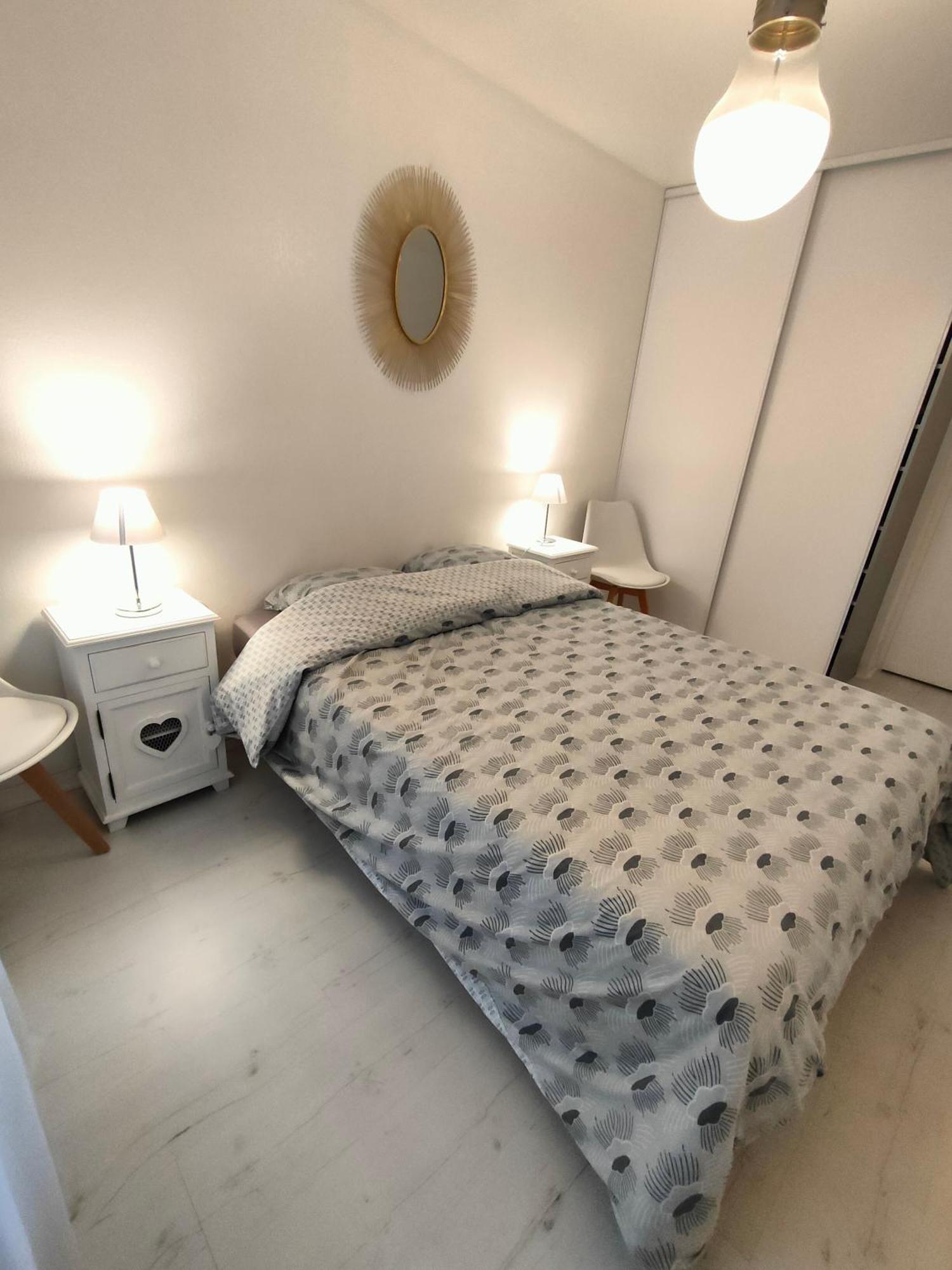 Appartement 2 Pieces Avec Une Grande Terrasse, 3 Etoiles, Wifi, Box Pour Vehicule Et Velos Les Sables-dʼOlonne Dış mekan fotoğraf